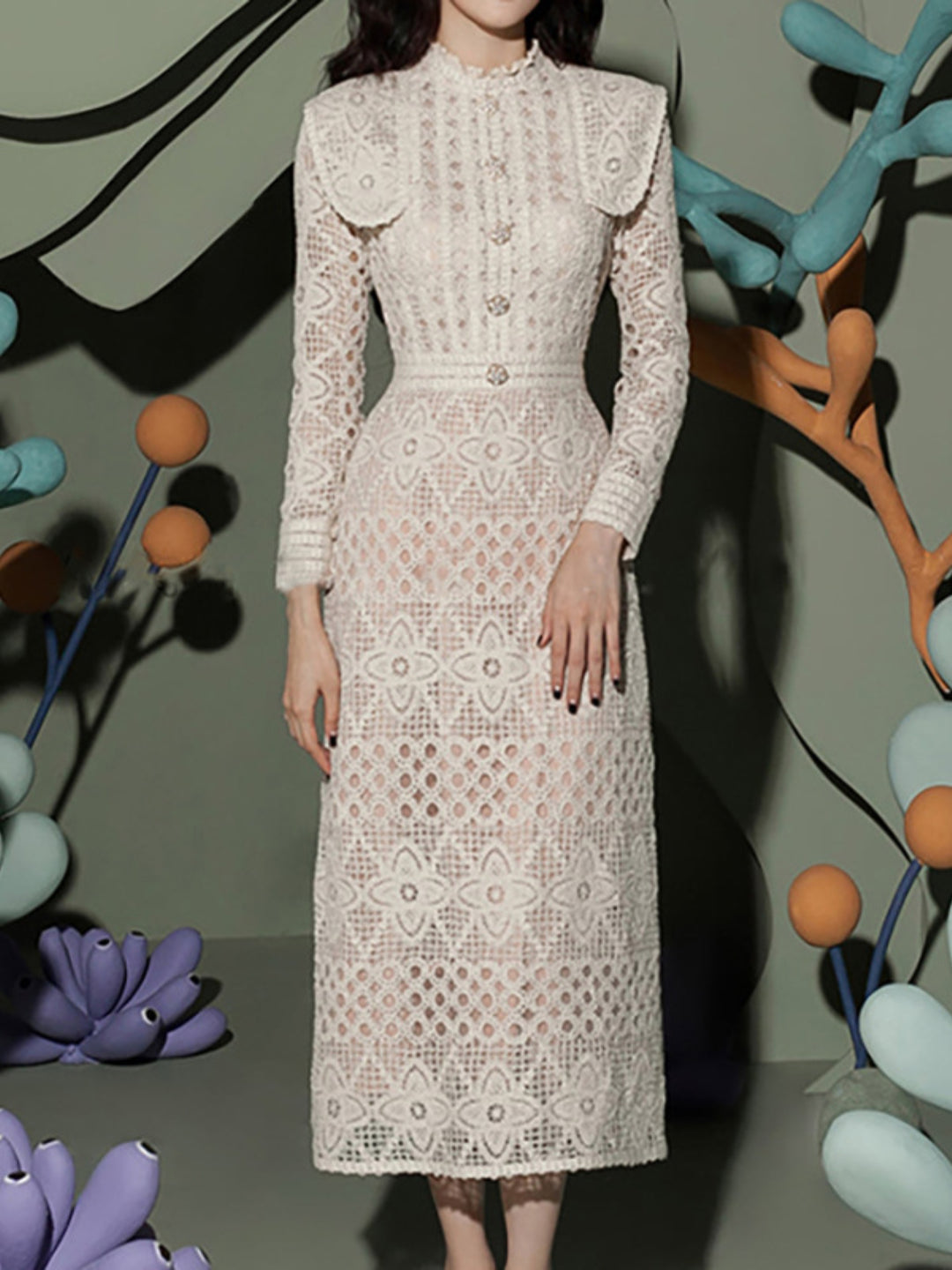 Temperament Long-sleeved Hollow Lace Dress