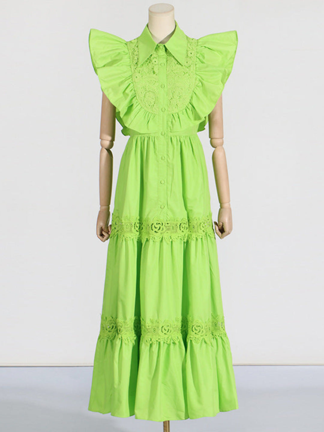 Temperament Lace Embroidered Ruffle Dress