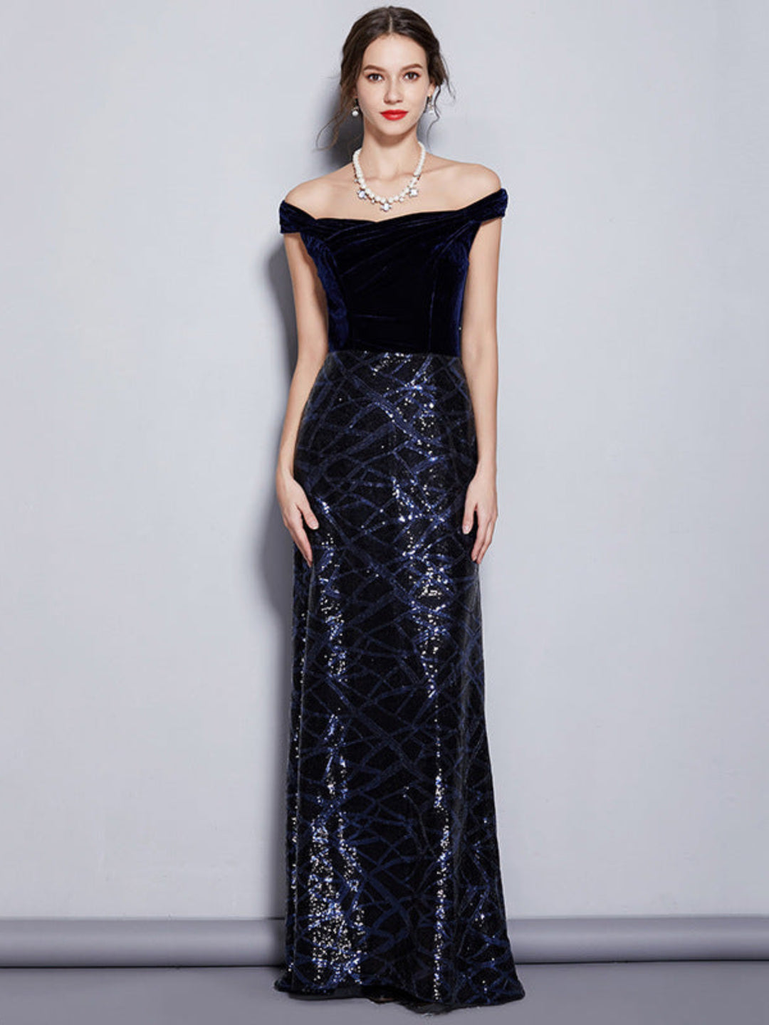 Elegant One-word Shoulder Sequin Dress