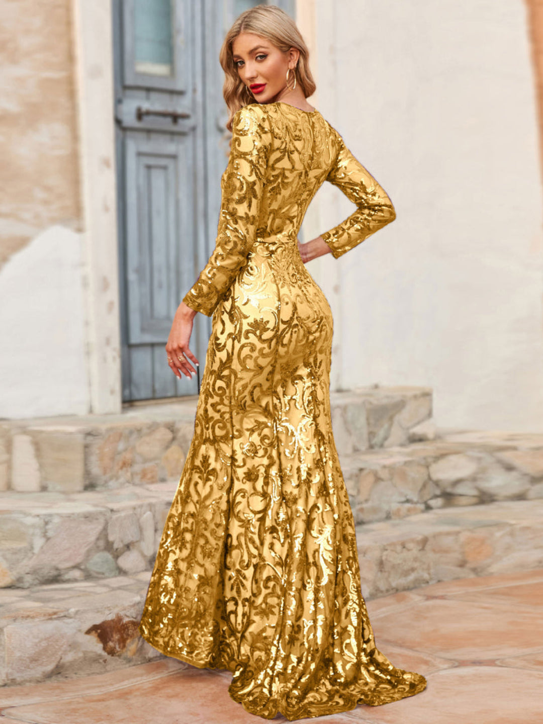 Temperament Long-sleeved Sequin Dress