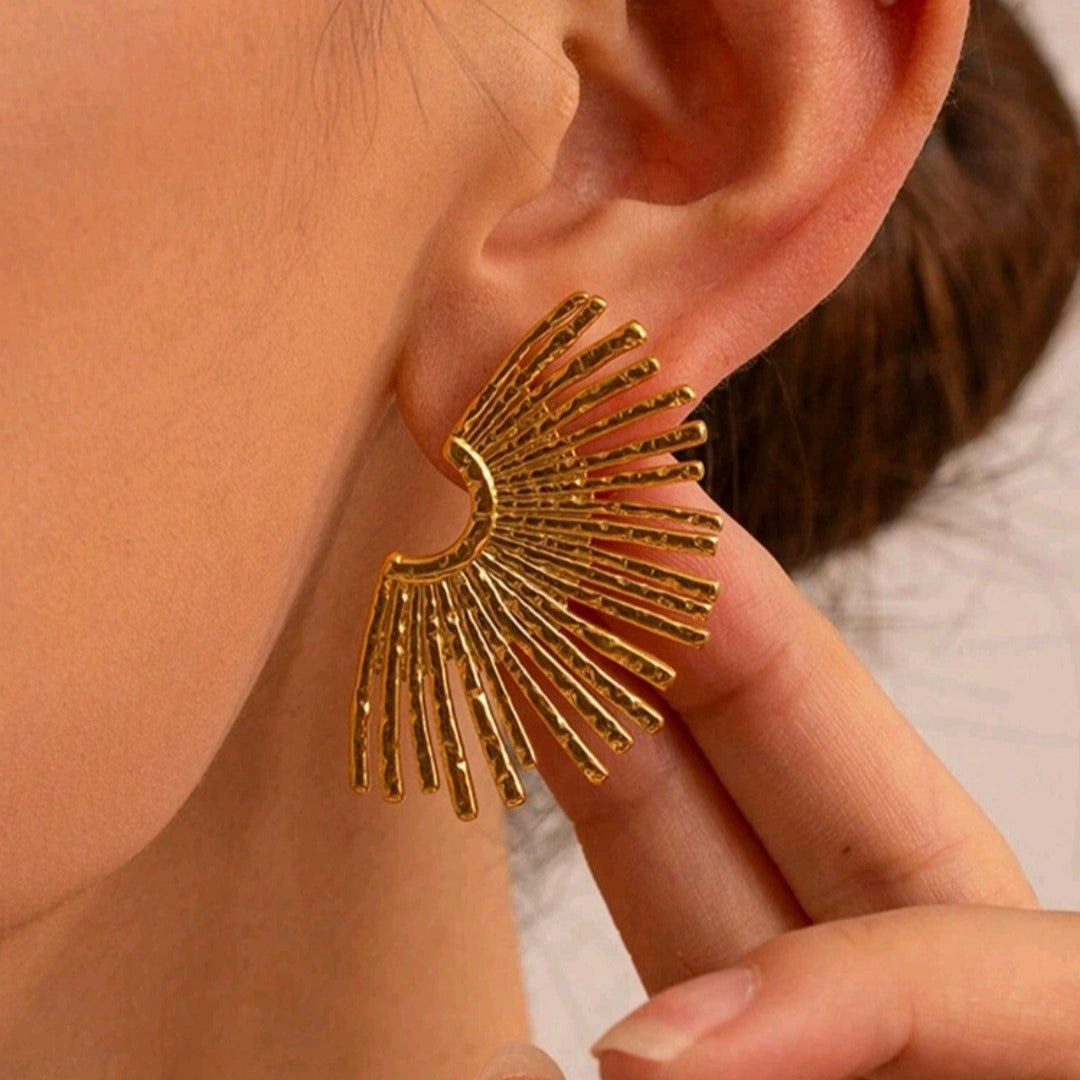 Vintage Exaggerated Fan Ray Earrings