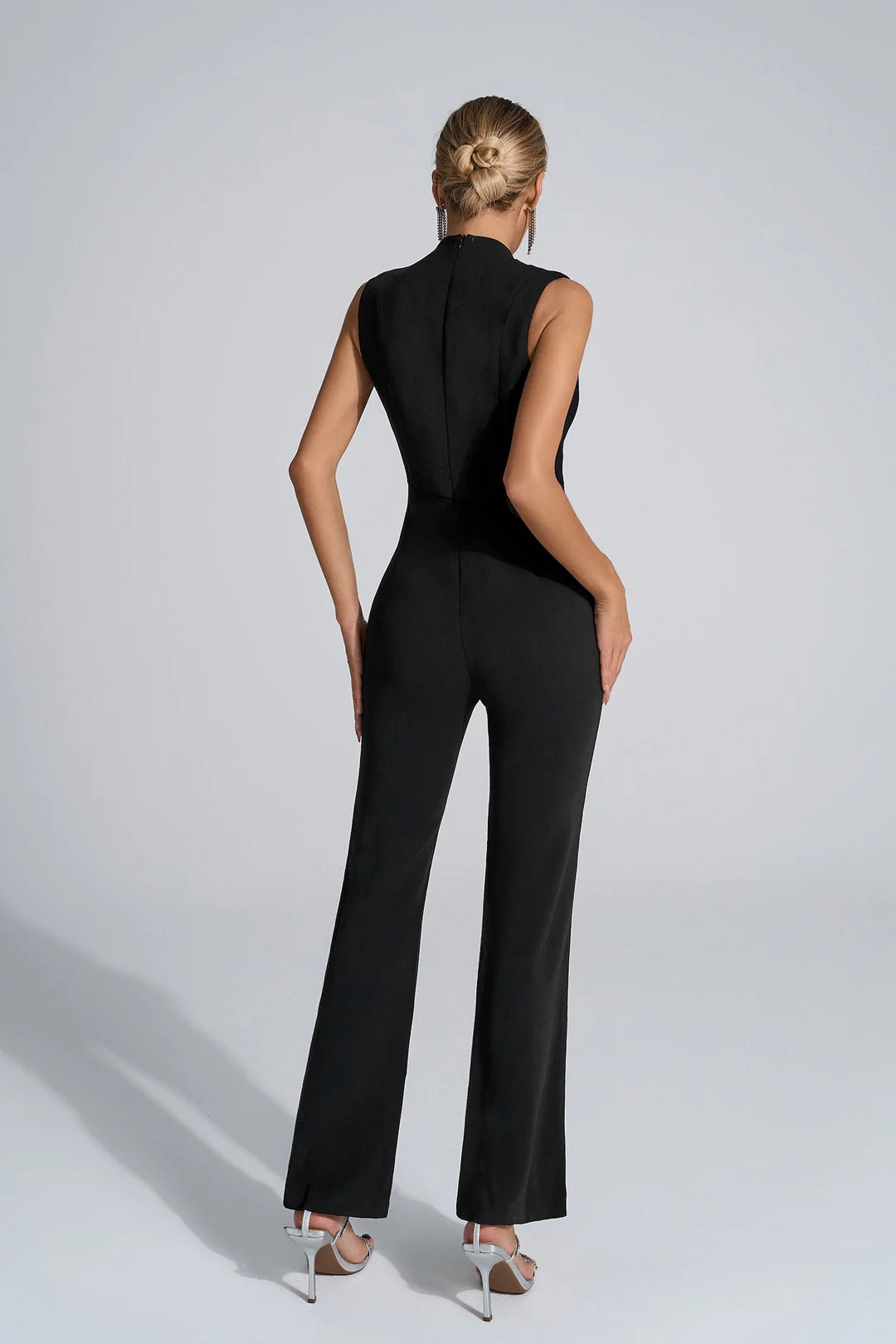 Simple Diamond-encrusted Sleeveless Jumpsuit