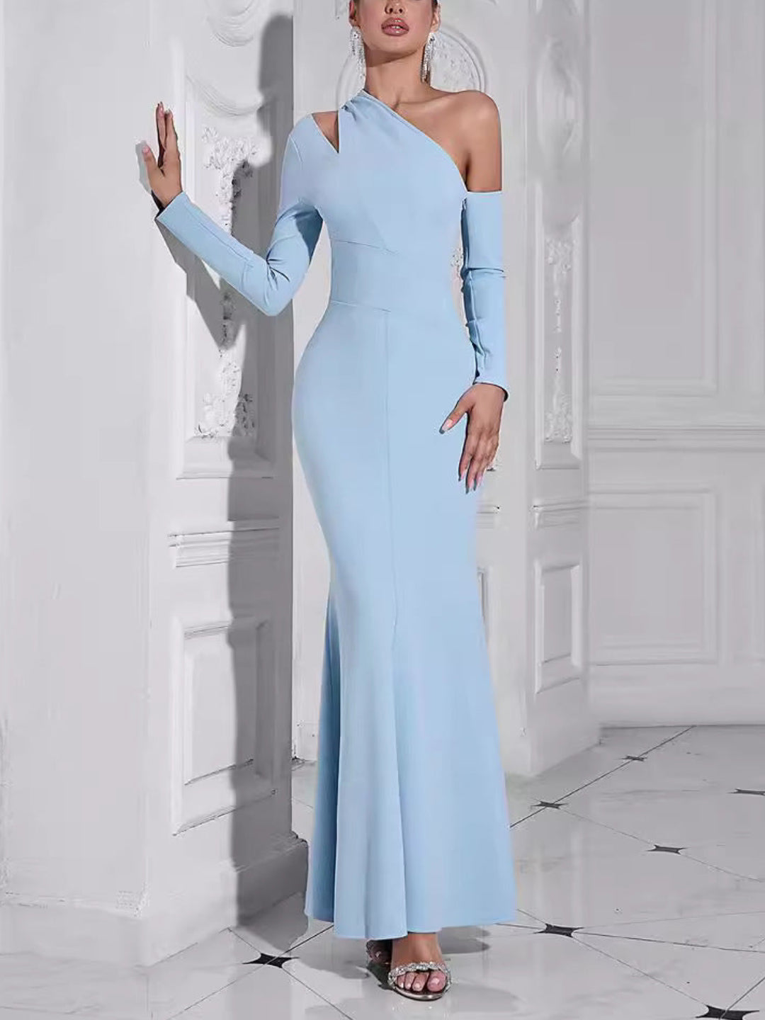 Fashion One-shoulder Long-sleeved Solid Color Dress