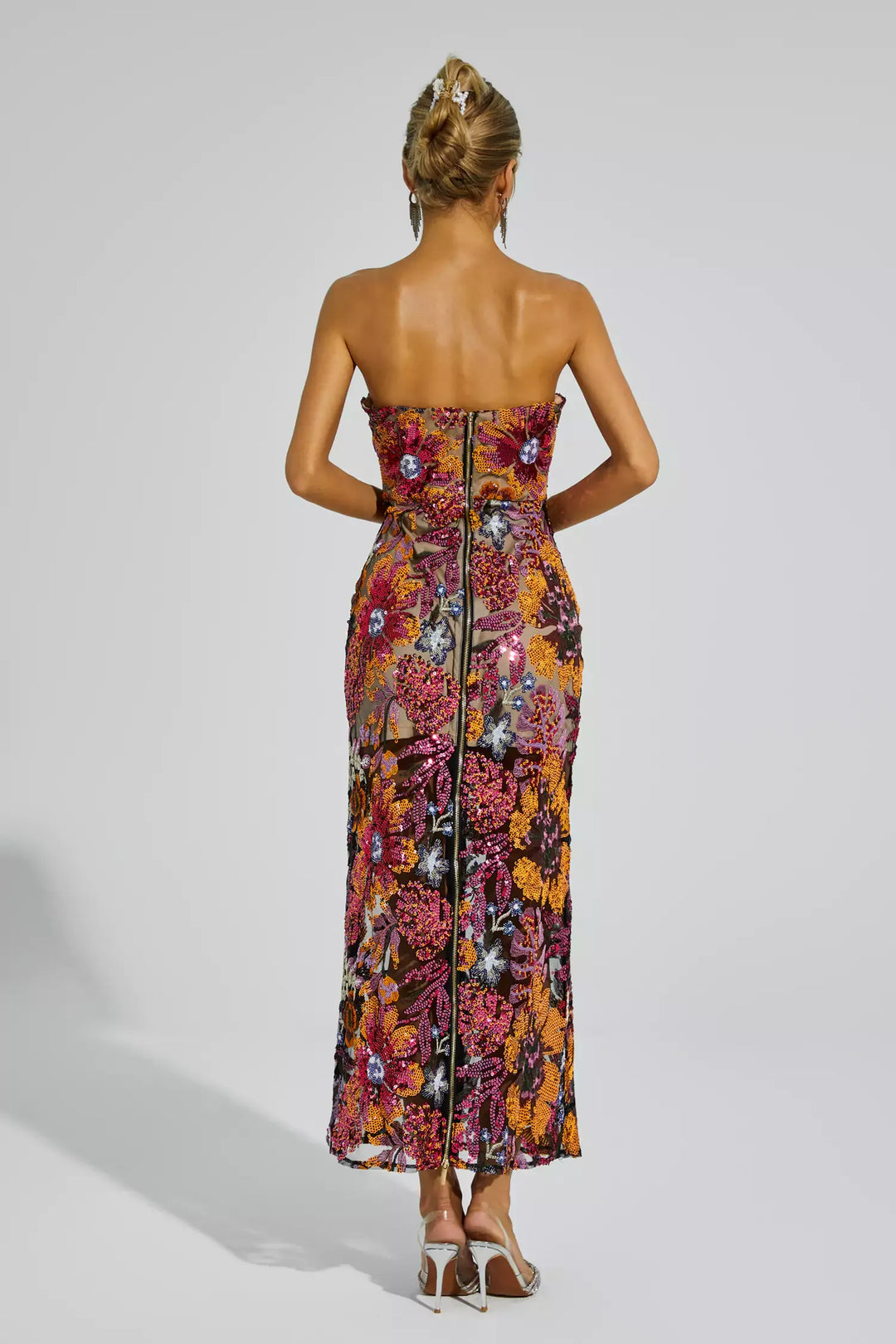 Leanna – Maxi Dress with Red Floral Embroidery