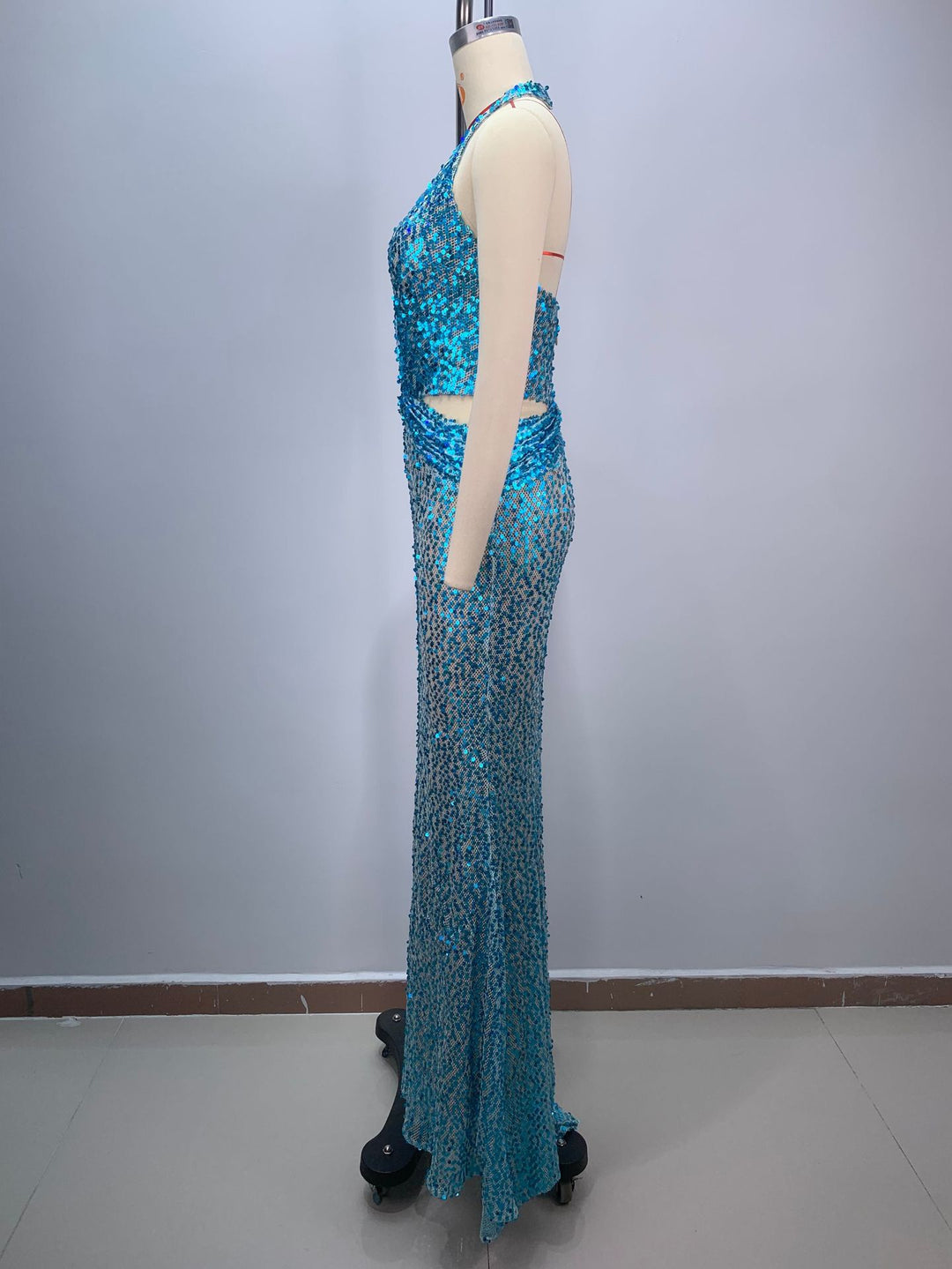 Fashion Neck Hollow Sequin Maxi Dress