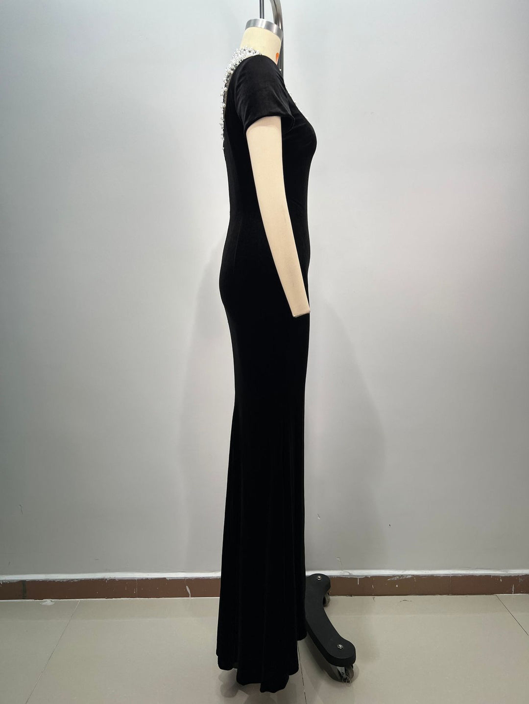 Temperament Diamond Pearl Velvet Maxi Dress